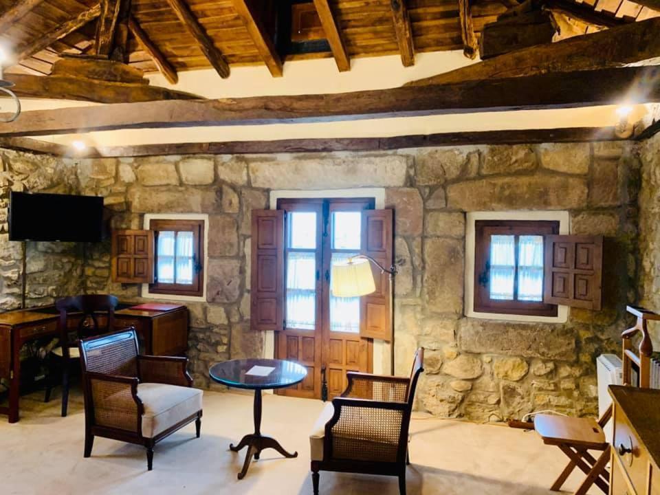 Posada La Torre De La Quintana Льендо Экстерьер фото
