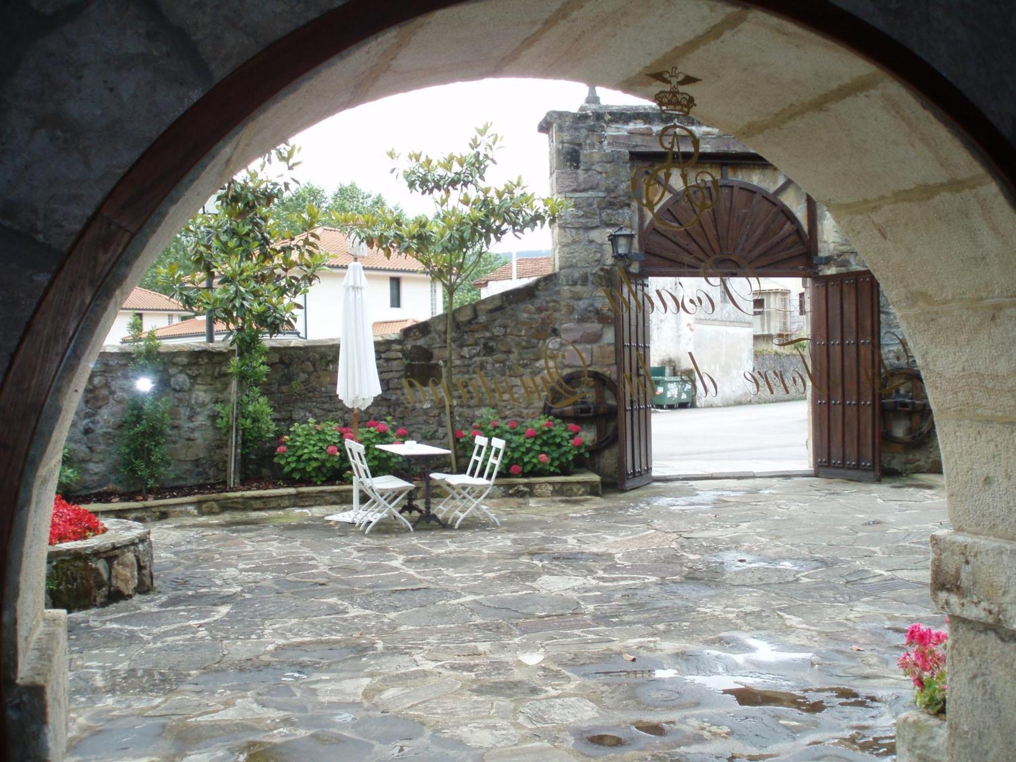 Posada La Torre De La Quintana Льендо Экстерьер фото