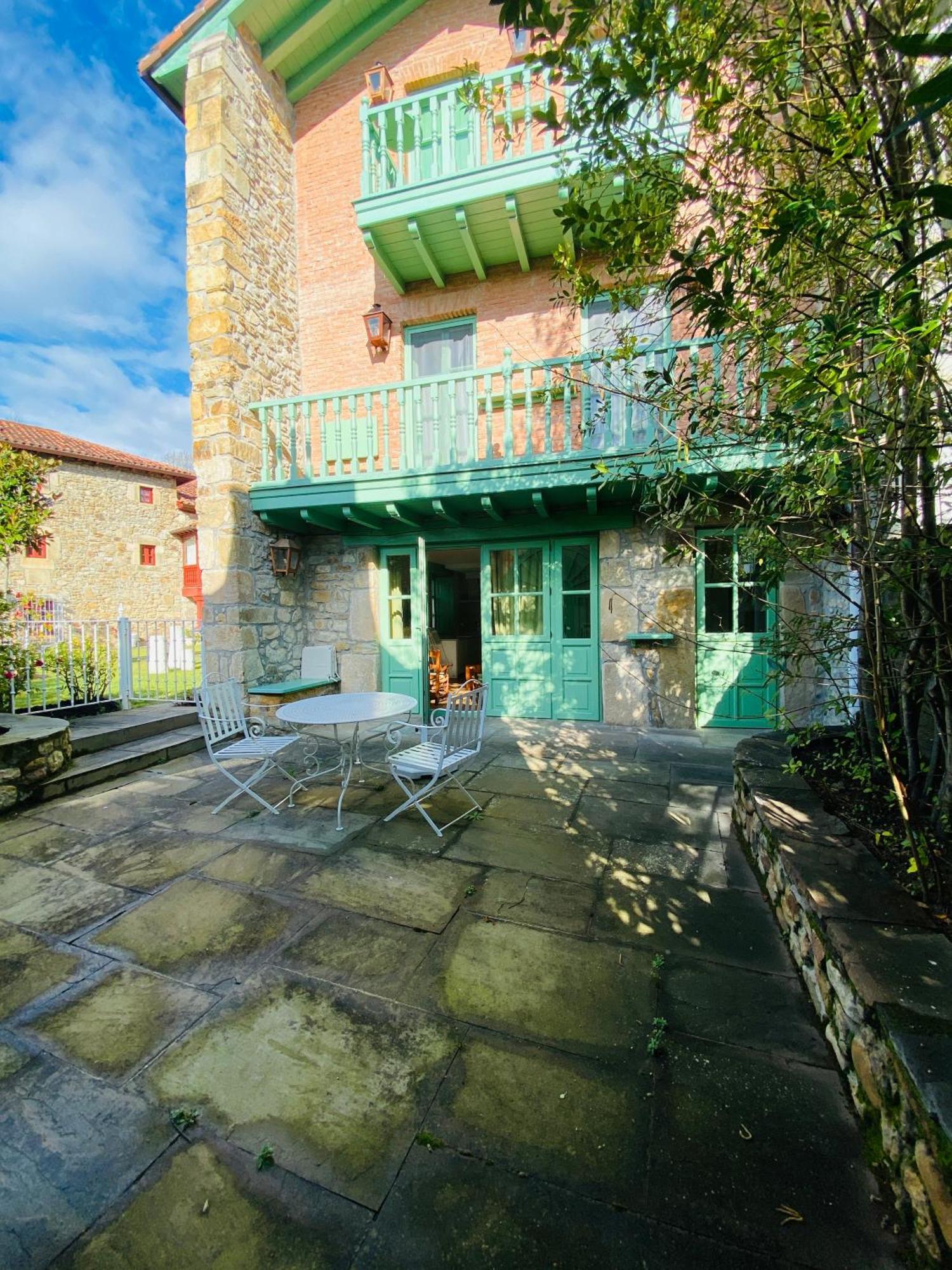 Posada La Torre De La Quintana Льендо Экстерьер фото