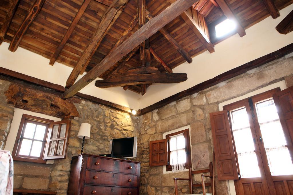 Posada La Torre De La Quintana Льендо Экстерьер фото